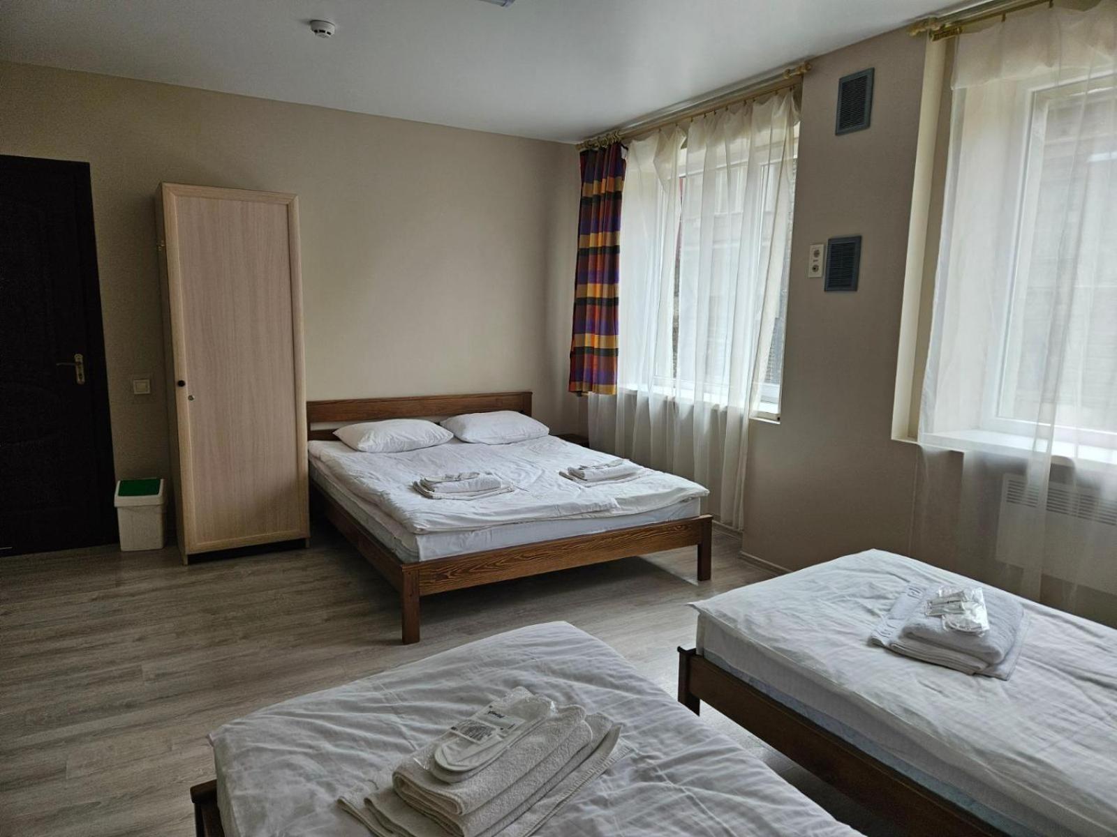 Hotel Lion Hill Lemberg Exterior foto